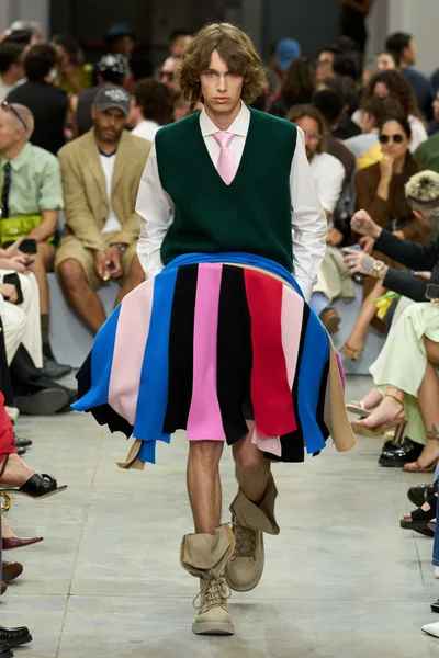 Look 42